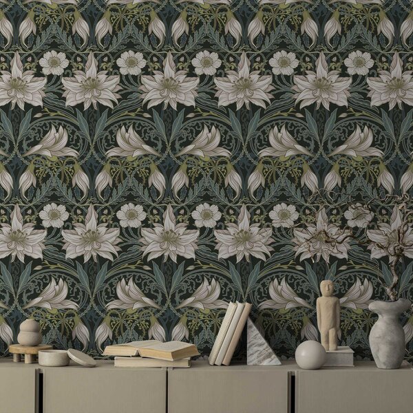 Tapet Compoziție Art Nouveau cu crini pe fundal întunecat, Tapet flori, a00696 : Uwalls.ro