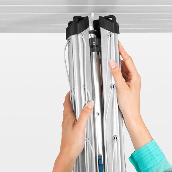 Uscător de rufe argintiu pentru grădină 30 m Essential – Brabantia