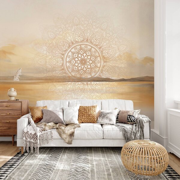Tapet Design mandala simetric texturat care acoperă un peisaj cu mare, dealuri și cer, culori pastelate delicate, Fototapet Boho, w09491 : Uwalls.ro