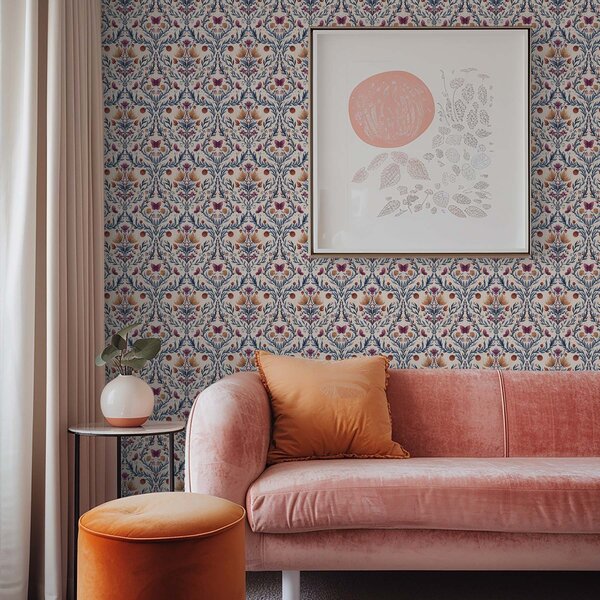 Tapet Damasc floral cu fluturi pe fundal moale de culoarea piersicii, Tapet flori, a00926 : Uwalls.ro