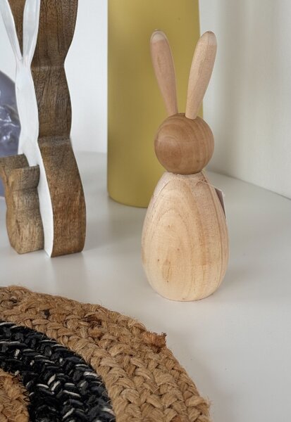 Iepuras de lemn BUNNY DAISY 17,5 cm natural