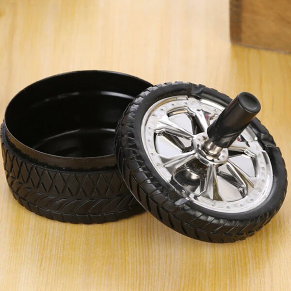 Scrumiera metalica Pufo Angry Wheel, antivant cu buton, 10 cm, negru/ argintiu