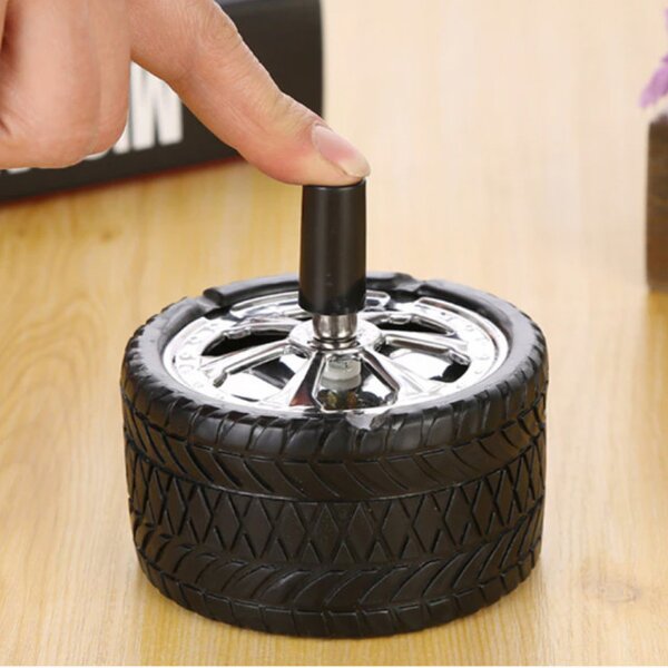Scrumiera metalica Pufo Angry Wheel, antivant cu buton, 10 cm, negru/ argintiu