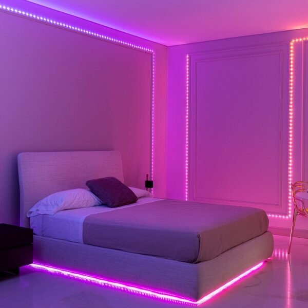 Bandă LED RGB de exterior dimabil 400xLED 20m IP44 WiFi Twinkly TWD400STP-BEU