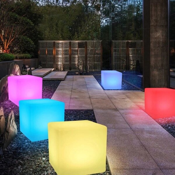 Taburet tip cub, iluminare RGB 16 culori, 4 moduri, control telecomanda, 30x30 cm