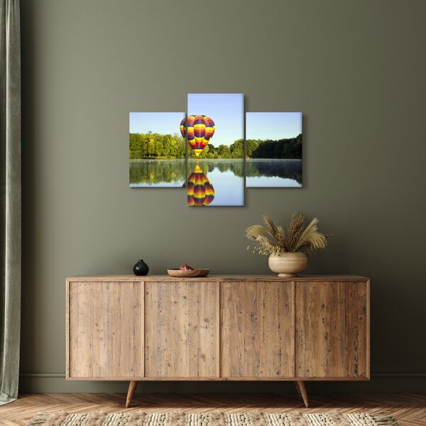 Tablou cu balon cu aer cald pe un lac (90x60 cm)