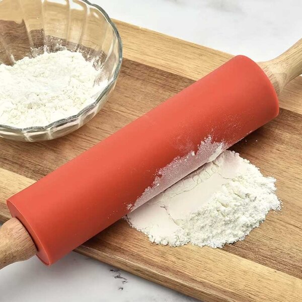 Sucitor Pufo pentru bucatarie sau cofetarie din lemn si silicon, 43 cm, rosu
