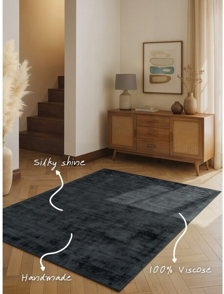 Covor negru țesut manual din viscoză 80x150 cm Noemi – Vikosa