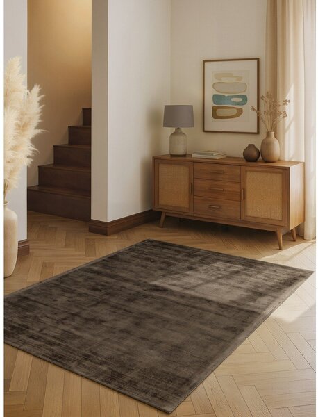 Covor maro țesut manual din viscoză 120x180 cm Noemi – Vikosa