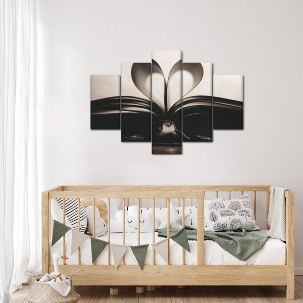 Tablou cu carte (150x105 cm)