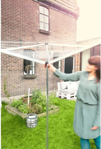 Uscător de rufe argintiu pentru grădină 30 m Essential – Brabantia