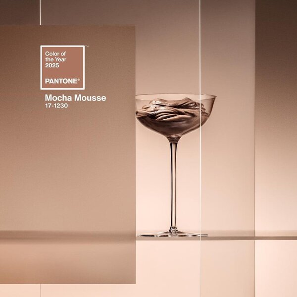 Cană maro deschis din ceramică 175 ml Cortado Mocha Mousse 17-1230 – Pantone