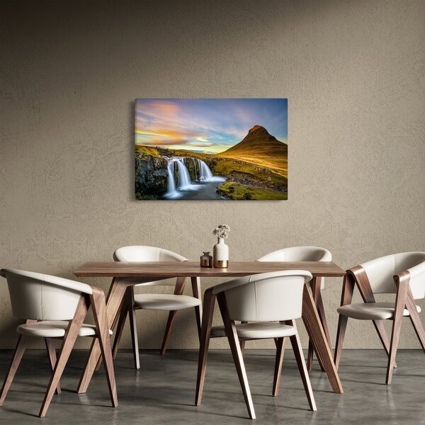 Tablou cu munții și cascade pe Islanda (90x60 cm)