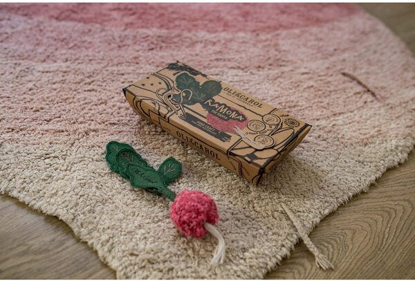 Covor pentru copii roz lavabil/țesut manual din bumbac 100x150 cm Ramona the Radish – Lorena Canals