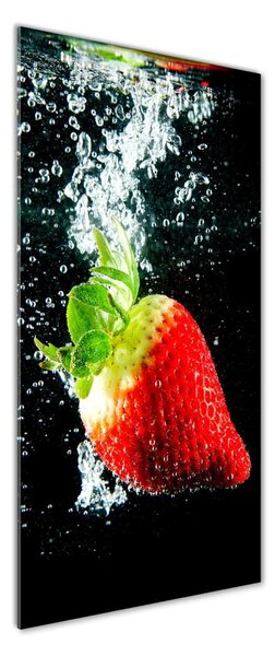 Fotografie imprimată pe sticlă Strawberry sub apa