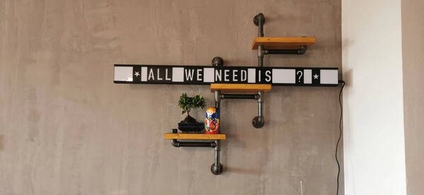 Raft de perete in stil industrial, Crossogue, 50x50x20 cm, nuc/negru