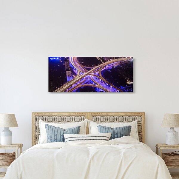 Tablou cu o interesecție mare noapte (120x50 cm)