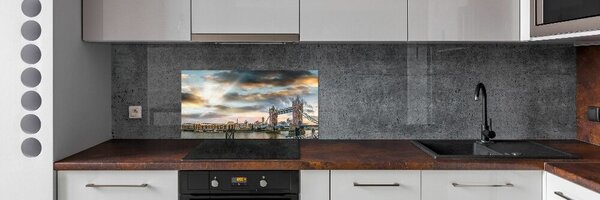 Panou sticla securizata bucatarie Tower Bridge din Londra