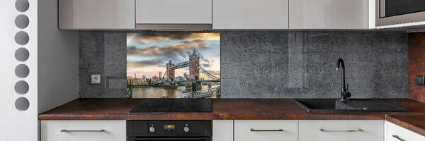 Panou sticla securizata bucatarie Tower Bridge din Londra