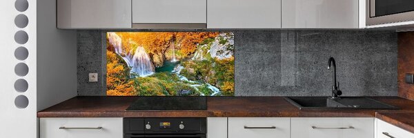 Panou sticlă decorativa bucătărie Cascada în toamna