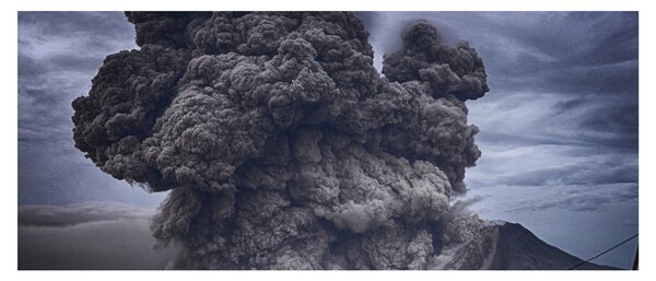 Tablou - Erupție vulcanică (120x50 cm)