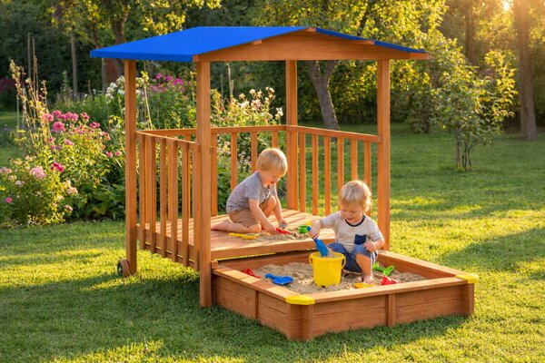 Groapa cu nisip cu verandă SUNNY, 130x130x143cm, maro/albastră Jurhan