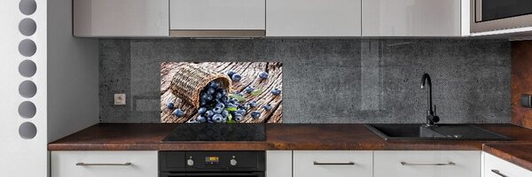 Panou sticlă decorativa bucătărie Afinele într-un coș