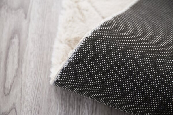 Model Blana Iepure, Lop Grofat 050, Covor Living Dormitor Antiderapant, Crem 140 x 200