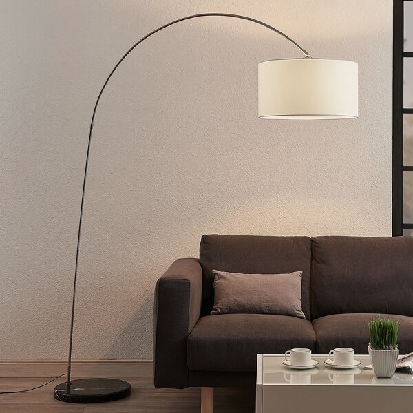 Lindby Belinda lampă arcuită, abajur textil alb, Metalic, Camera de zi / sufragerie, Țesătură / Textil, Modern