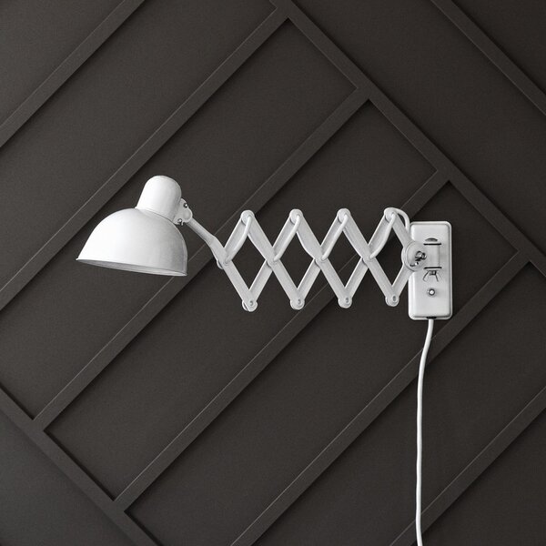 FRITZ HANSEN Kaiser Idell 6718-W lucios alb, reglabil, Alb, Camera de zi / sufragerie, Metal, Design
