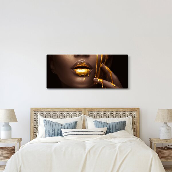 Tablou - Femeie cu buze aurii (120x50 cm)