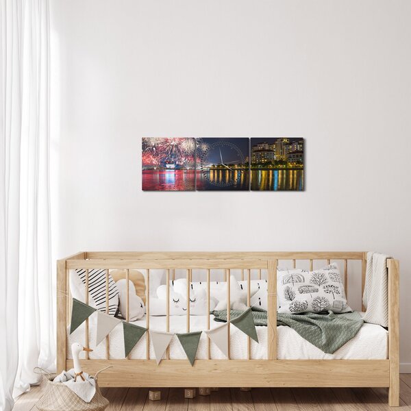 Tablou cu artificii in Singapur (cu ceas) (90x30 cm)