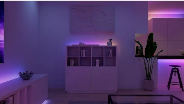 Philips - Hue ESSENTIAL bandă LED RGBW dimabilă 5m LED/15,3W/230V 2200-6500K