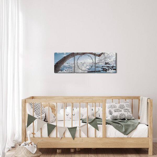 Tablou cu copac înzăpezit lângă apă (cu ceas) (90x30 cm)