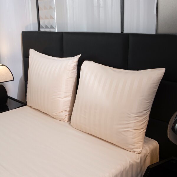 Lenjerie de pat hoteliera din microfibra JASMINE sampanie - dunga 2 cm Dimensiunile lenjeriei: 70 x 90 cm | 140 x 200 cm