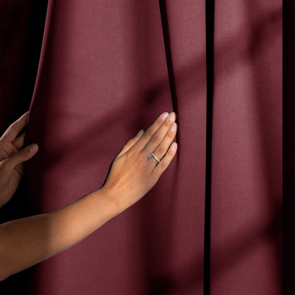 Draperie burgundy dimout (semi-opacă) 140x245 cm Kierra – Restilo