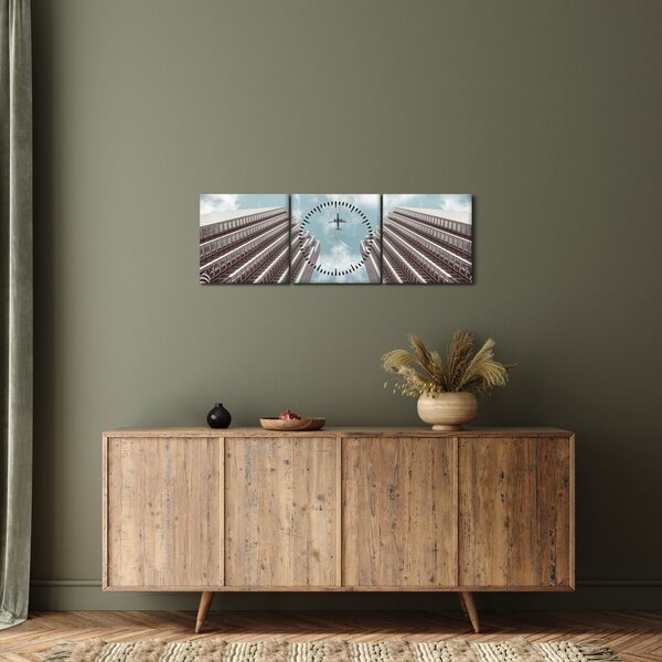 Tablou cuavion între clădiri (cu ceas) (90x30 cm)